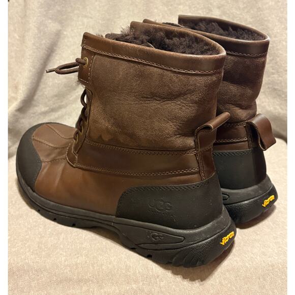 Ugg Hilgard Waterproof Leather Boots Men’s 10.5 Vibram Sole Sheepskin Lined EUC main image 13